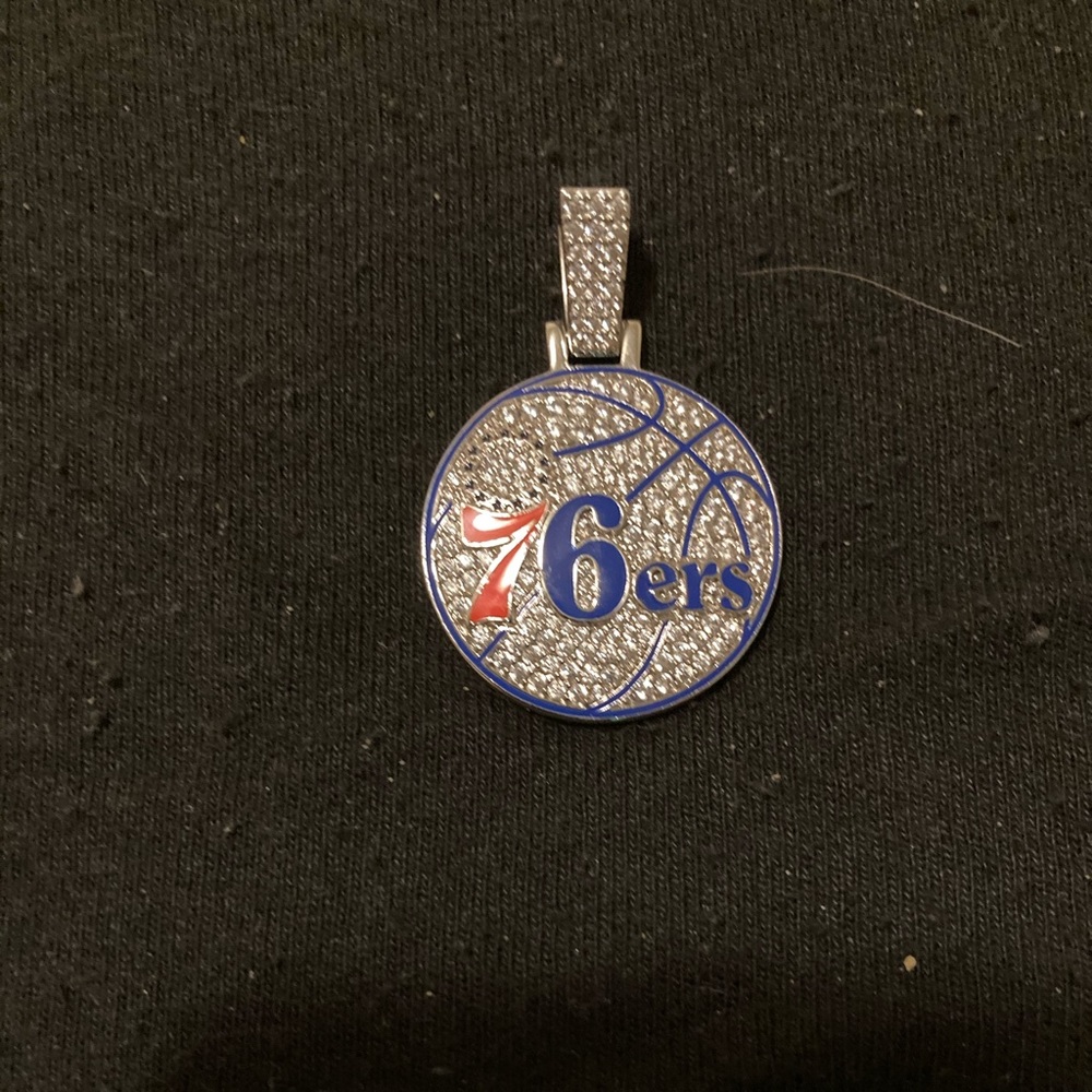 Philadelphia 76ers pendant